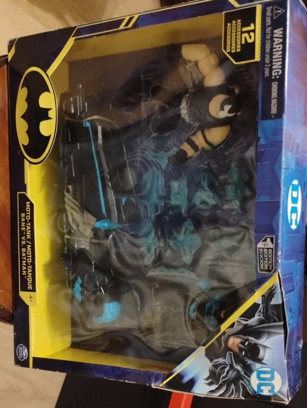 (D-14) DC Batman Figure & Moto-Tank Playset 1st Edition